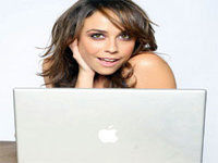 Q&A with Shira Lazar, Host and Producer of What's Trending Blog