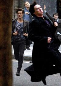 Strutting Leo / Leo Strut