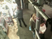 NYC Cardstand Earthcam Trolling / "I'll Be There in 30 Minutes"