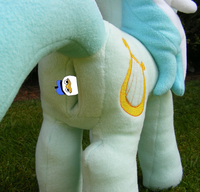 Lyra Plushie