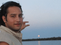 Can You Please Photoshop The Sun Between My Fingers?
