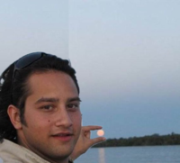 Can You Please Photoshop The Sun Between My Fingers?
