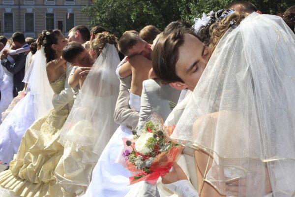 wedding_flash_mob_by_DimaBerkut.jpg