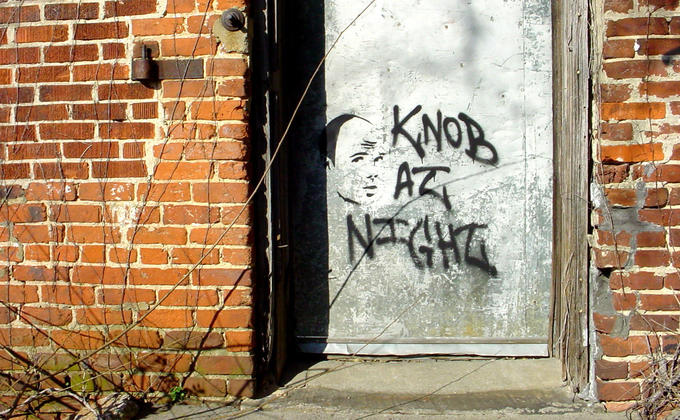 knobatnightgraff.jpg