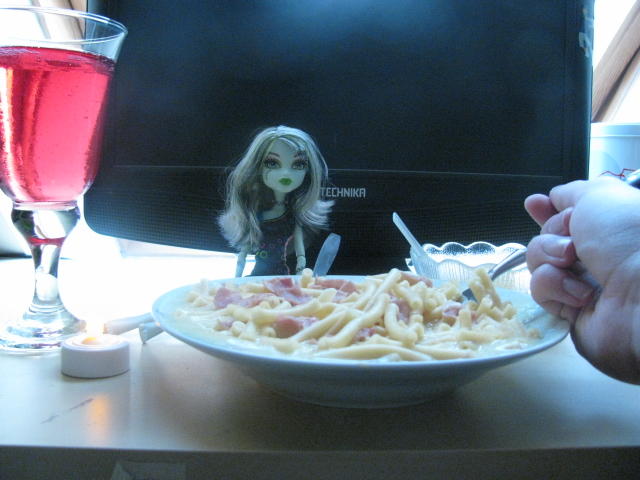 me (srsly) and... My Waifu... Frankie.... -_-